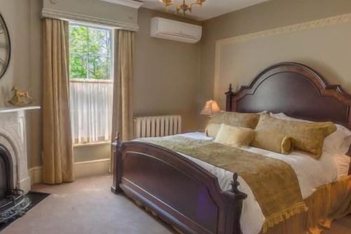 The Woodview Inn