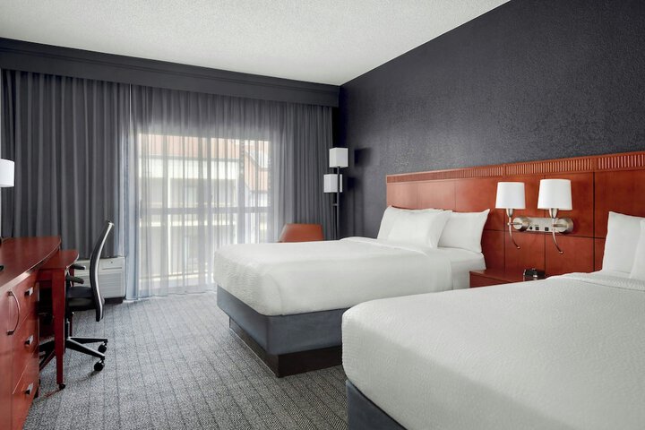Courtyard Philadelphia Valley Forge / King of Prussia