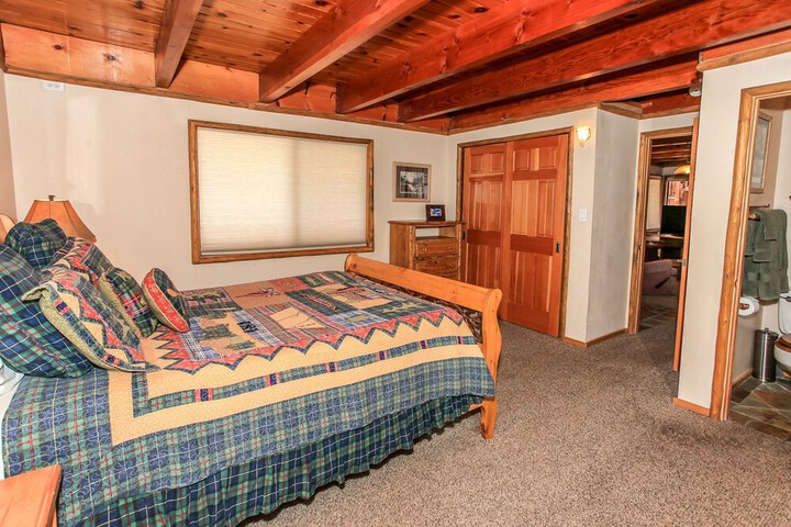 Room 6 of 35