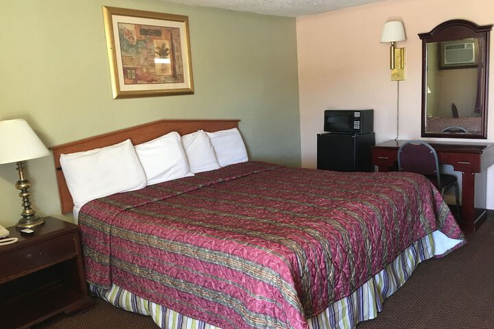 Room 14 of 20