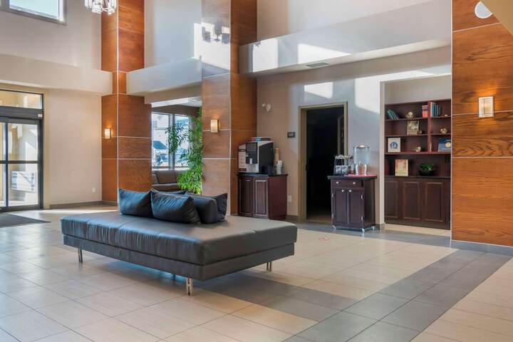 Hotel Interior 10 of 40