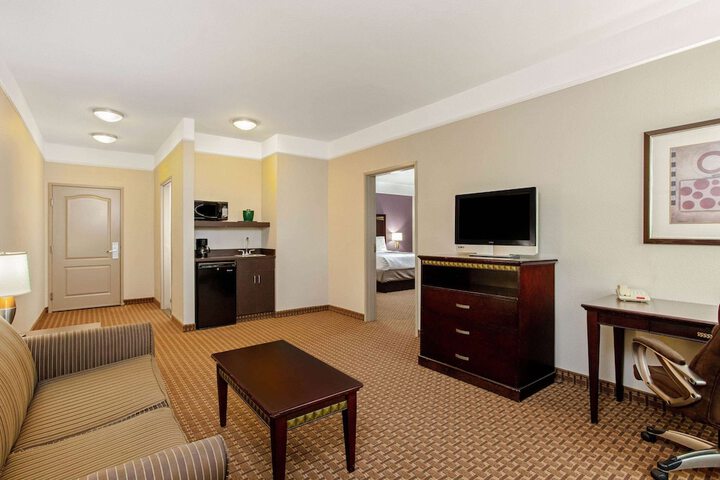 Room 13 of 29