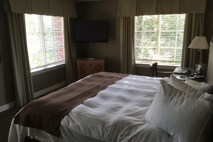 Room 18 of 35