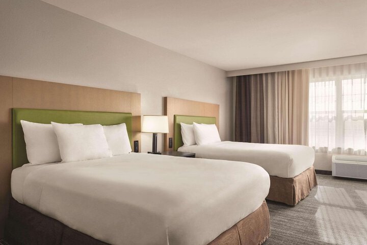 Country Inn & Suites by Radisson Dubuque, IA