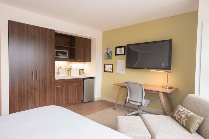Room 20 of 29
