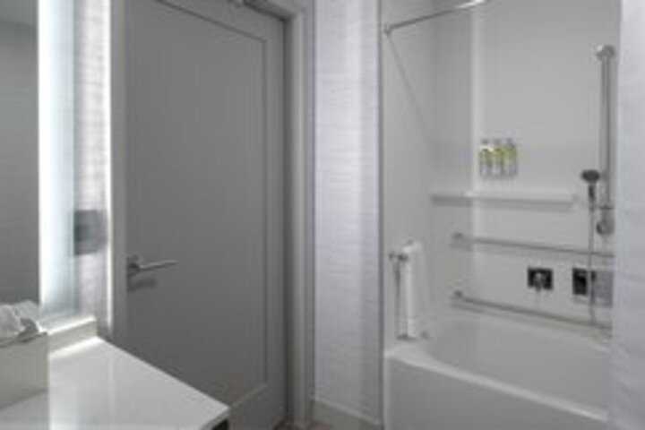 Room 76 of 180