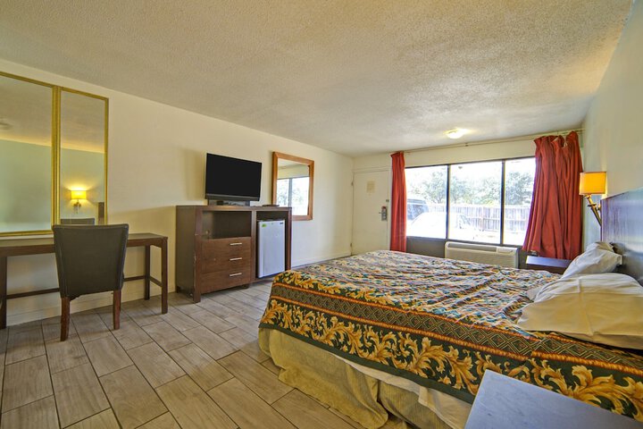 Sunset Inn Flatonia I 10 by Hotel O