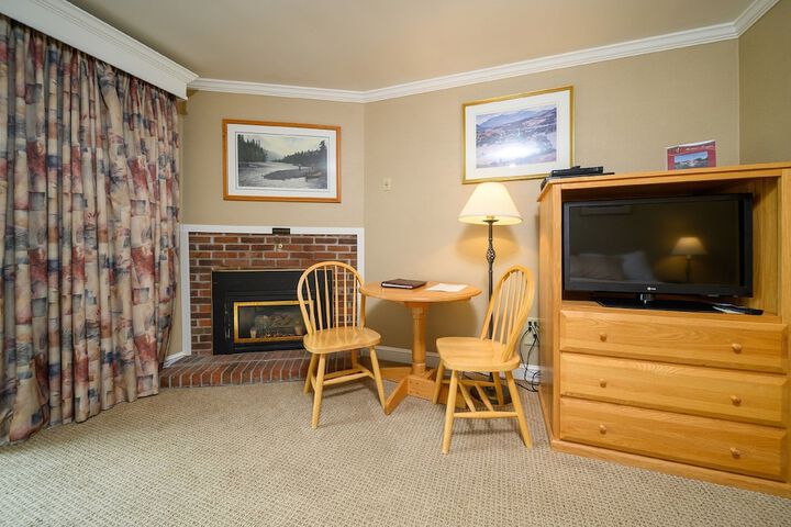 Room 32 of 71
