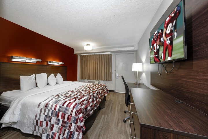 Room 32 of 37