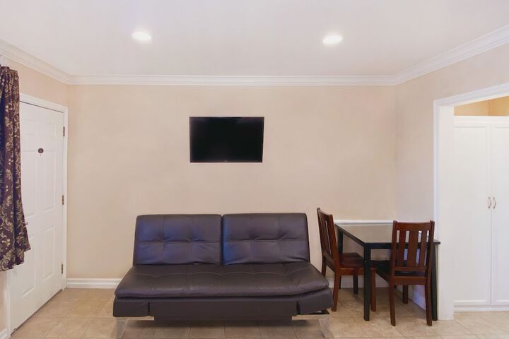 Nite Inn - Walking Distance to Universal Studios Hollywood