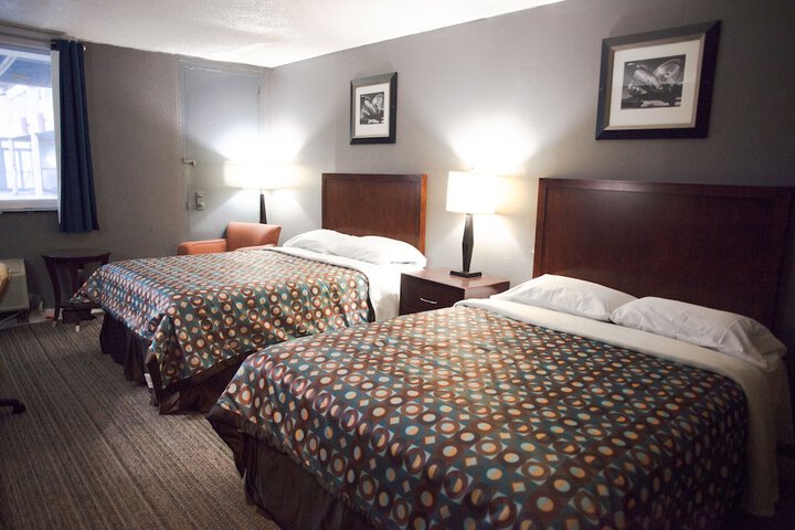 Room 16 of 22