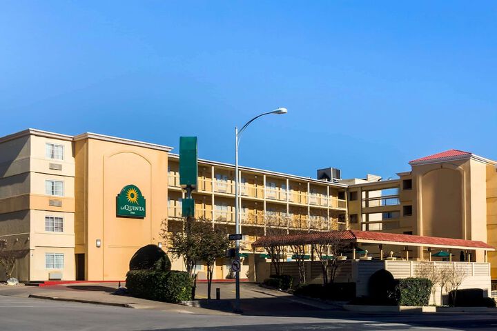 Hotel 3 of 33