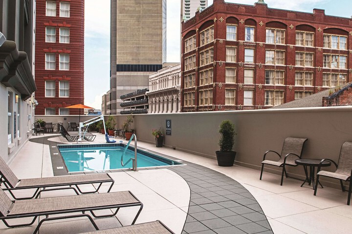 Pool 7 of 65
