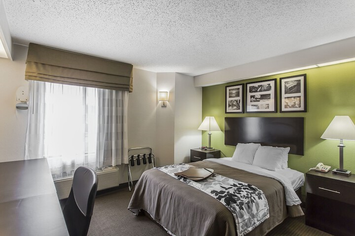 Room 18 of 33