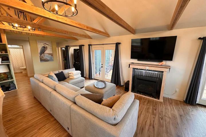 Willapa Bay House (dot) Com