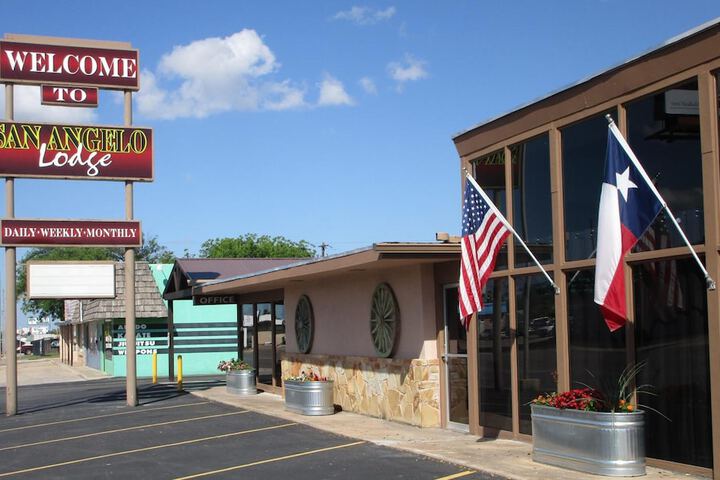 Hotel 2 of 26