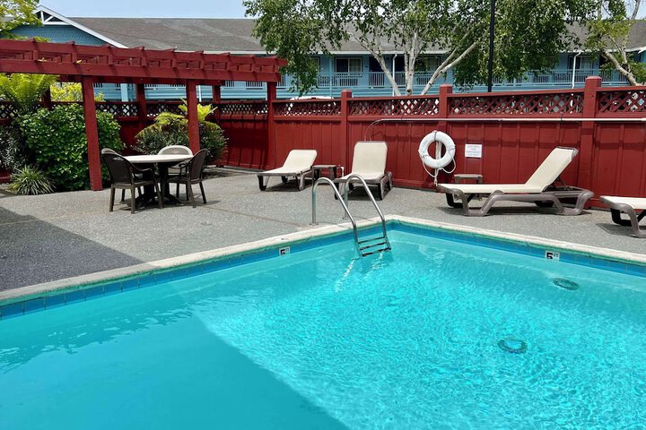 Pool 4 of 47