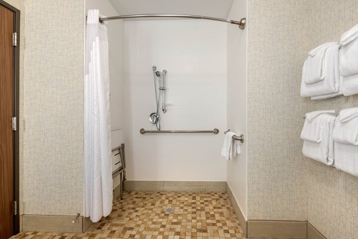 Room 59 of 106