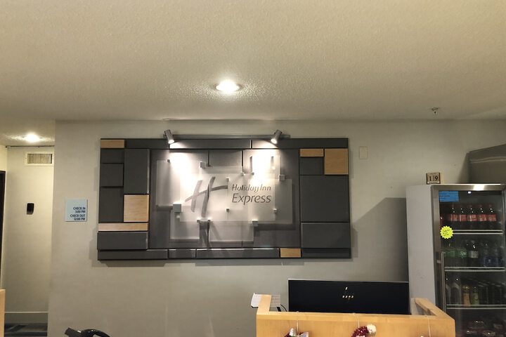Holiday Inn Express Mt. Vernon by IHG