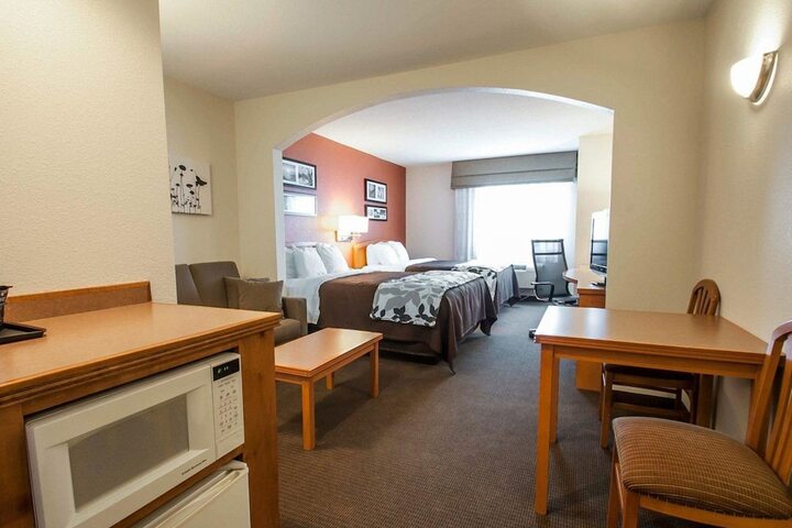 Room 18 of 43