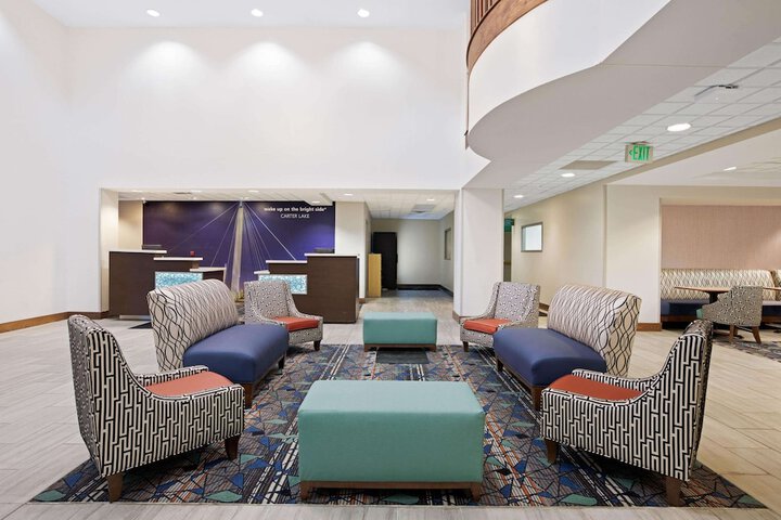 Hotel Interior 10 of 28