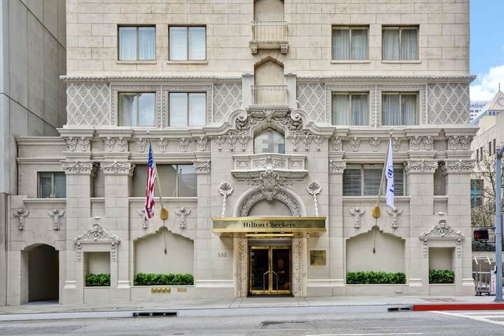 Hotel 4 of 56
