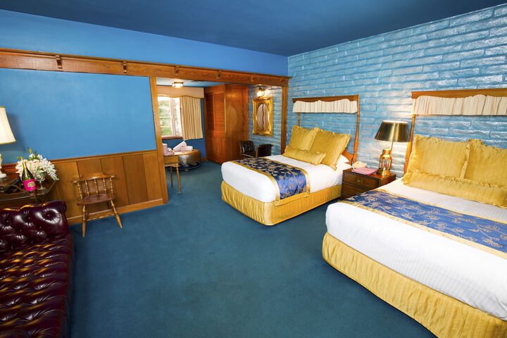 Room 328 of 461