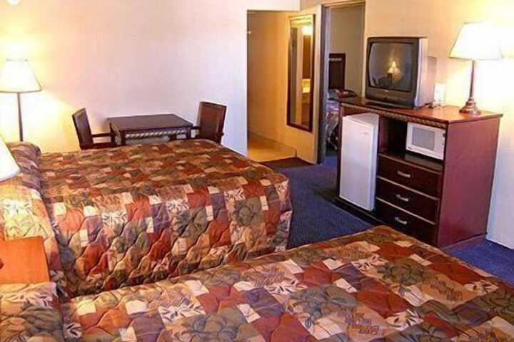 Room 14 of 23