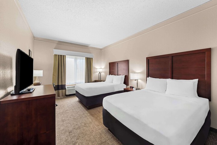 Comfort Inn & Suites Heath - Newark South