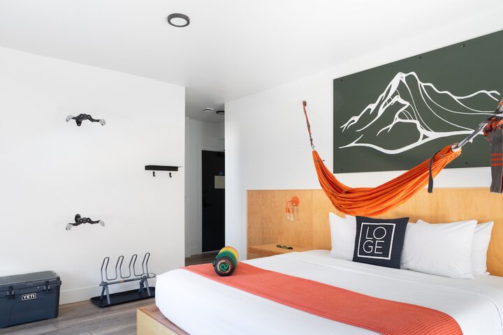 Room 17 of 52