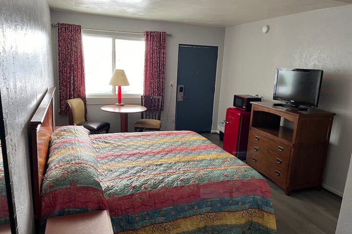 8th Street Motel