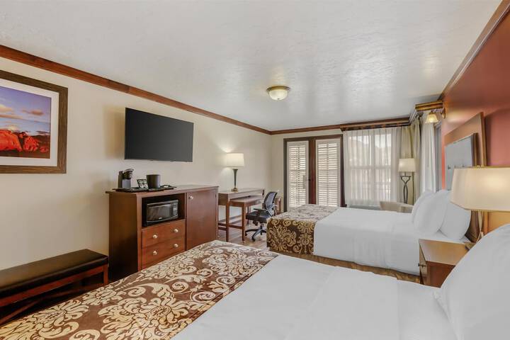 Best Western Plus Greenwell Inn
