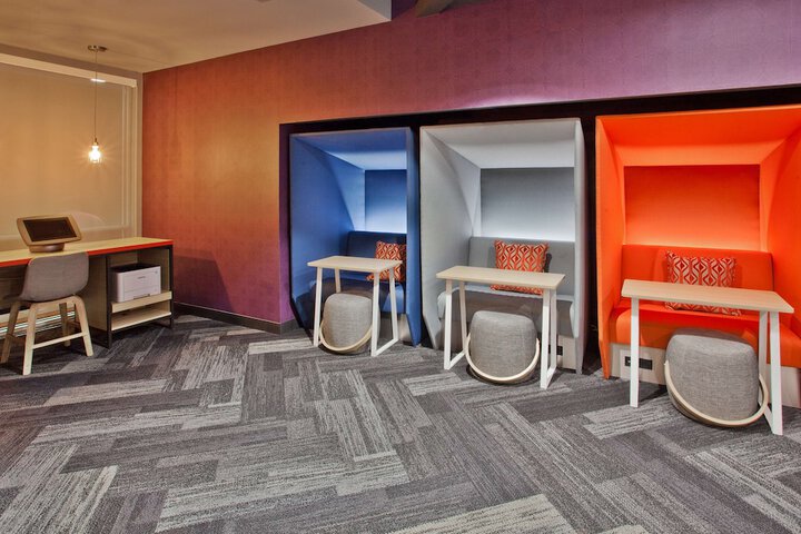 Business Center 45 of 45