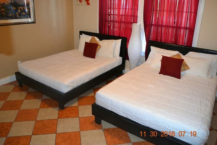 Monterey Inn Hotel