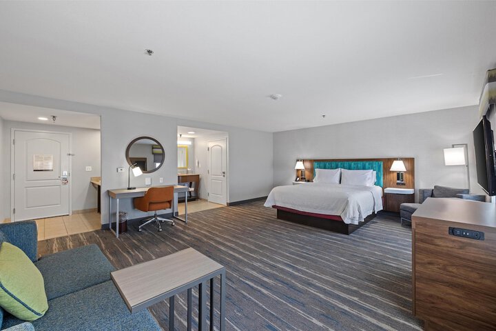 Hampton Inn & Suites Madera