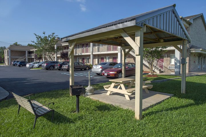 Hotel Exterior 70 of 70