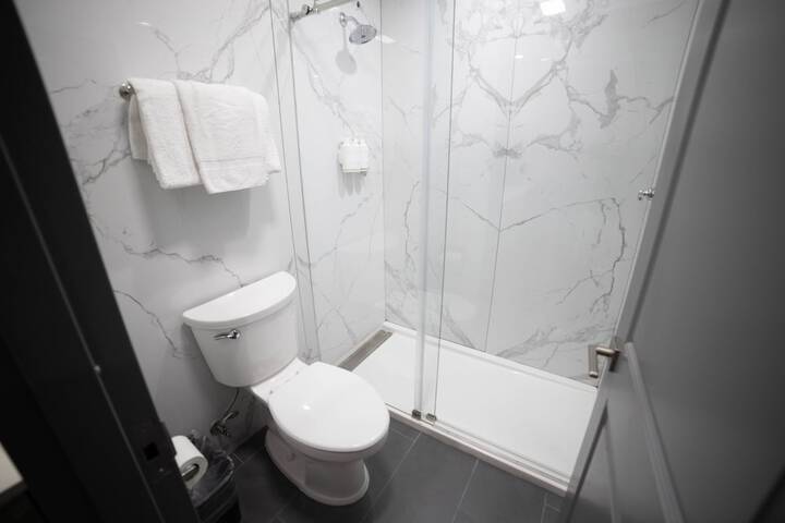 Room 15 of 73