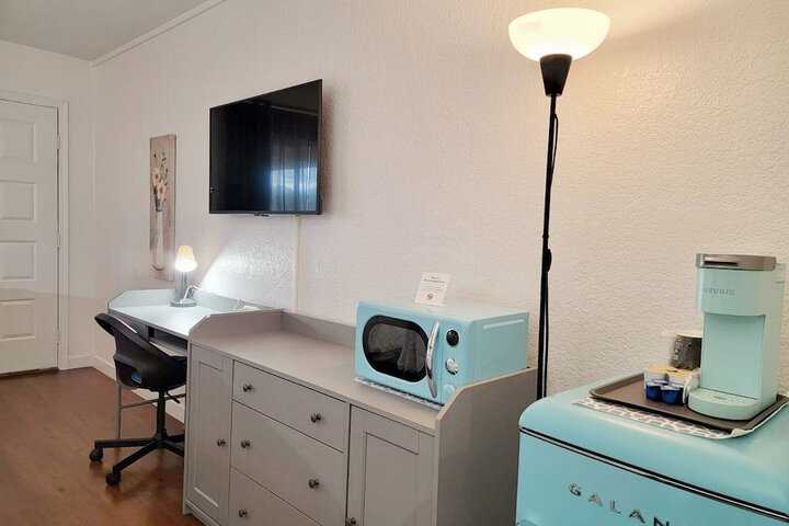 Room 5 of 15