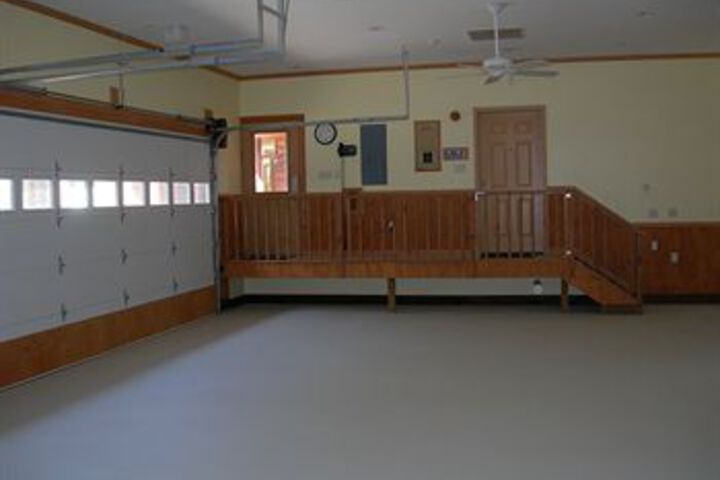 Ninemile Point Bed & Breakfast