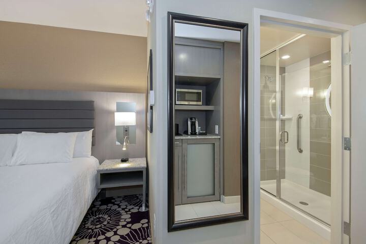 Room 12 of 70