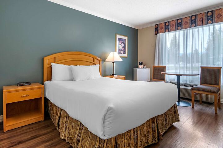 Room 42 of 66