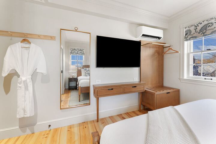 Room 43 of 135