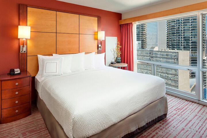 Room 21 of 48