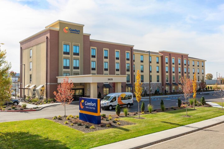 Hotel 2 of 61