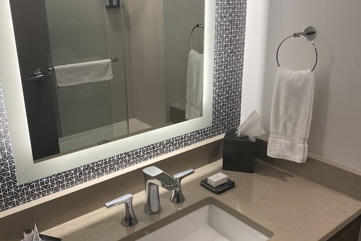 Room 12 of 26