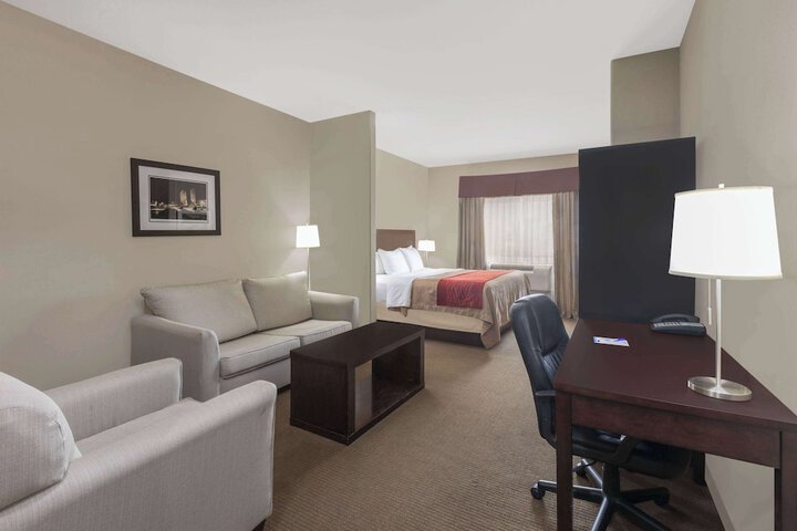 Room 37 of 65