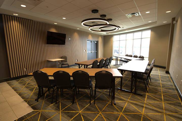 Holiday Inn Hotel & Suites Hopkinsville - Convention Center by IHG