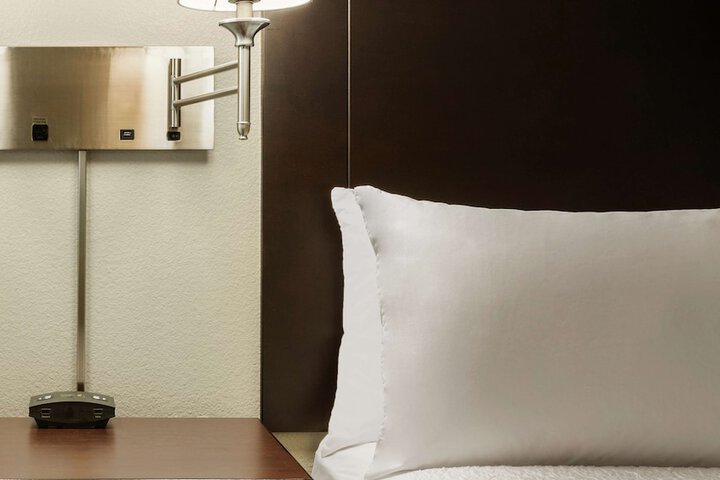 Room 18 of 38