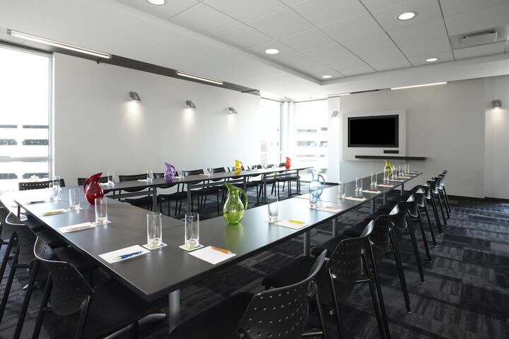 Alt Hotel Toronto Airport