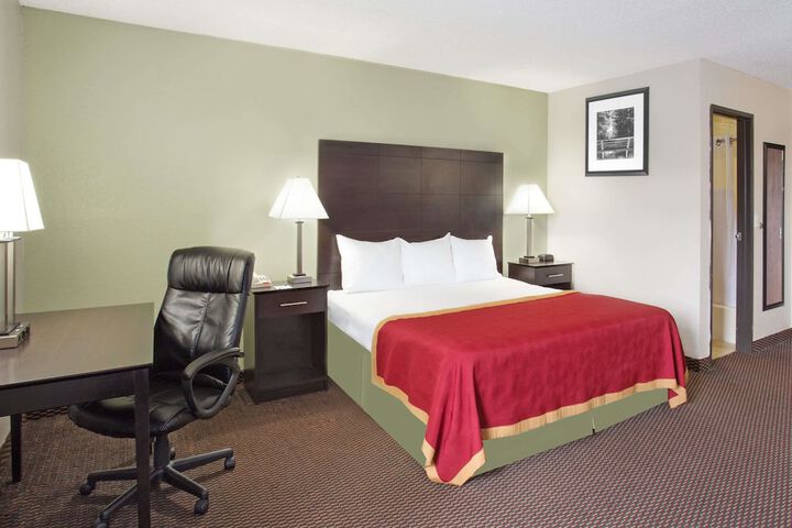 Room 16 of 41